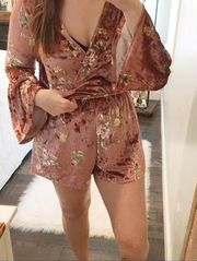 Dejavu velvet floral romper