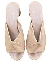 Diane Von Furstenburg Cream Leather Slide On Block Heel Sandals 8.5