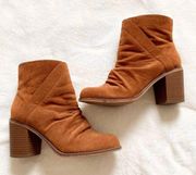 Universal Threads Universal Thread Brown Slouch Heeled Booties