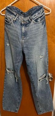 Express Mid Rise Ripped Boyfriend Jeans Size 8L (worn once)