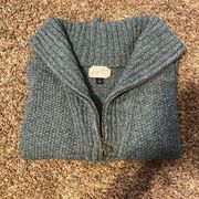 Large  Quarter Zip Sweater. Green/Blue color.