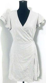 NWT HARPER HERITAGE Francesca’s Gray White Striped Wrap Lined Short Dress Small