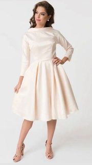 1950s Style Cream Satin Sleeved Lana Bridal Dress NWT | SMALL |