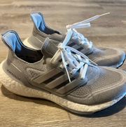 Ultraboost 22 Running Shoe - Women's