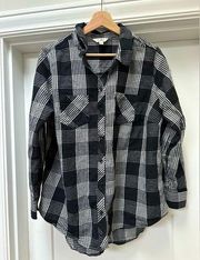 Black and grey plaid button down Terre Sky 14w