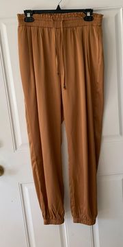 Med  Dark Gold Pants