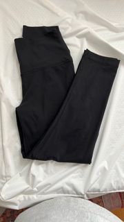 90 Degrees by Reflex 90 Degrees Black By Reflex Crop Leggings