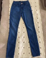 Hi-rise Legging Jeans