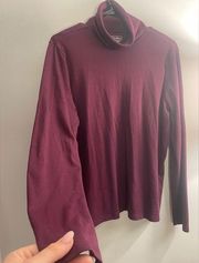 LLBean XL maroon casual turtleneck- light material in like new condition