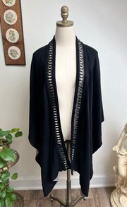 Lyssé Reversible Dakota Poncho Shawl Wrap Black Gray One Size