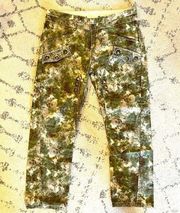 Guess Green Camo Capri Pants Size 25