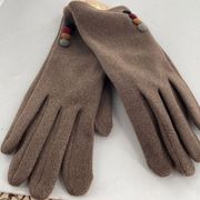 NWT L.I.B New York gloves texting friendly. Brown button decor.