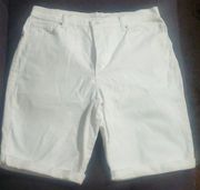 Gloria Vanderbilt white denim shorts size 14 perfect condition stretchy,