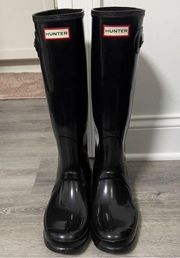 Hunter  original tall glossy rain boot