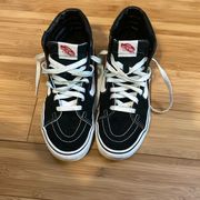 Vans  Classic High Top Black/White Skateboarding Sneakers Women’s 7.5 & Men’s 6