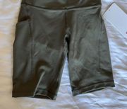 Lululemon Carob Brown Wonder Train HR Short 8 Inches