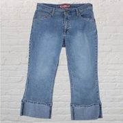 Y2K vintage low rise light blue cuffed denim capri Junior's sz 11