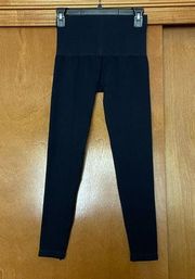 Spanx Assets Red Hot Label by  Navy Seamless Leggings Size Small