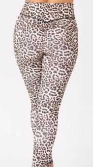 Zyia Active Brilliant Scrunchy High Rise 7/8 Leggings Leopard