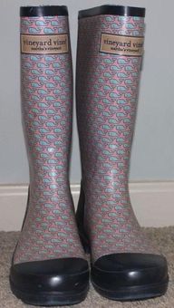 vineyard vines rain boots