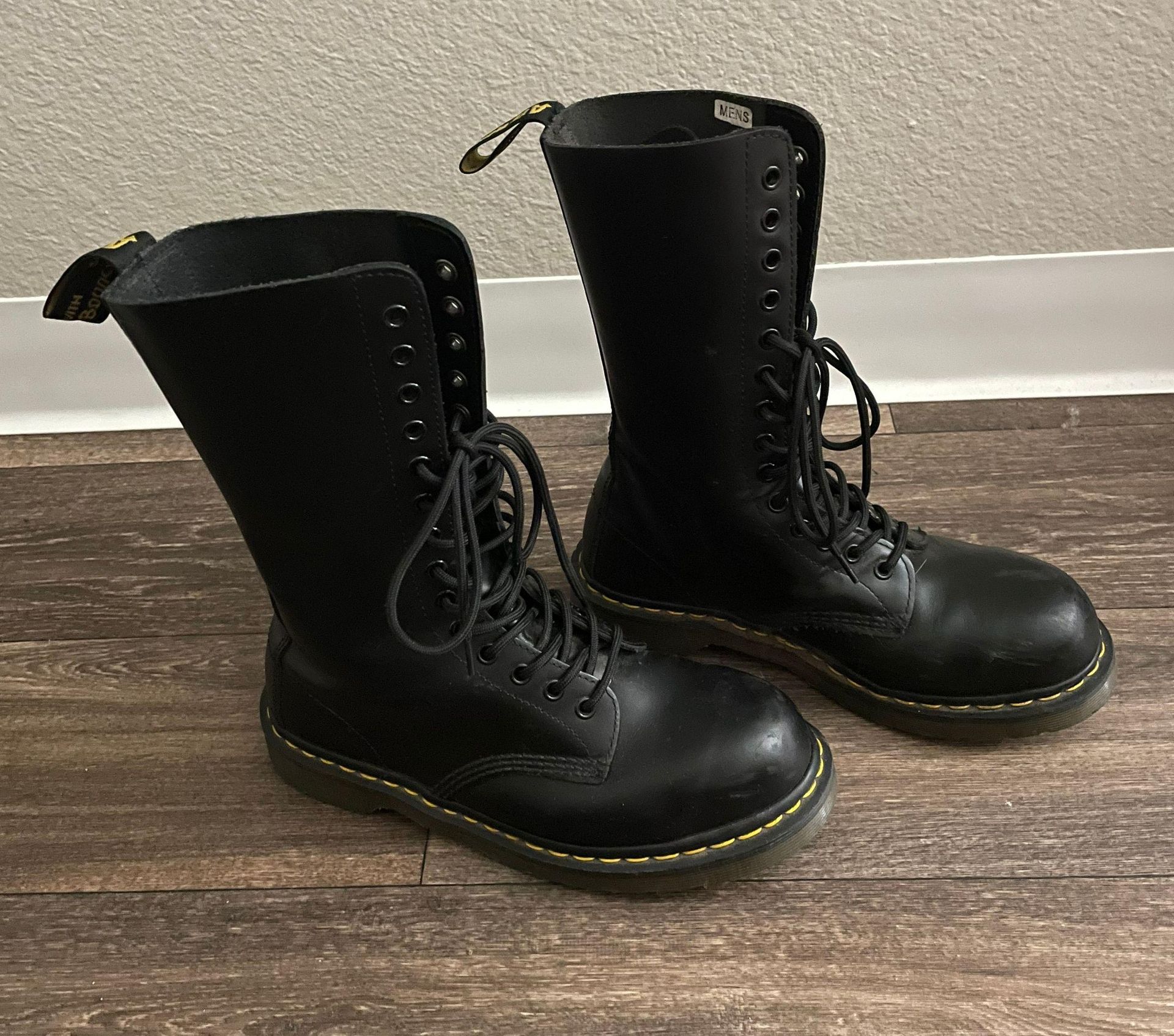 Martens 1940 hotsell
