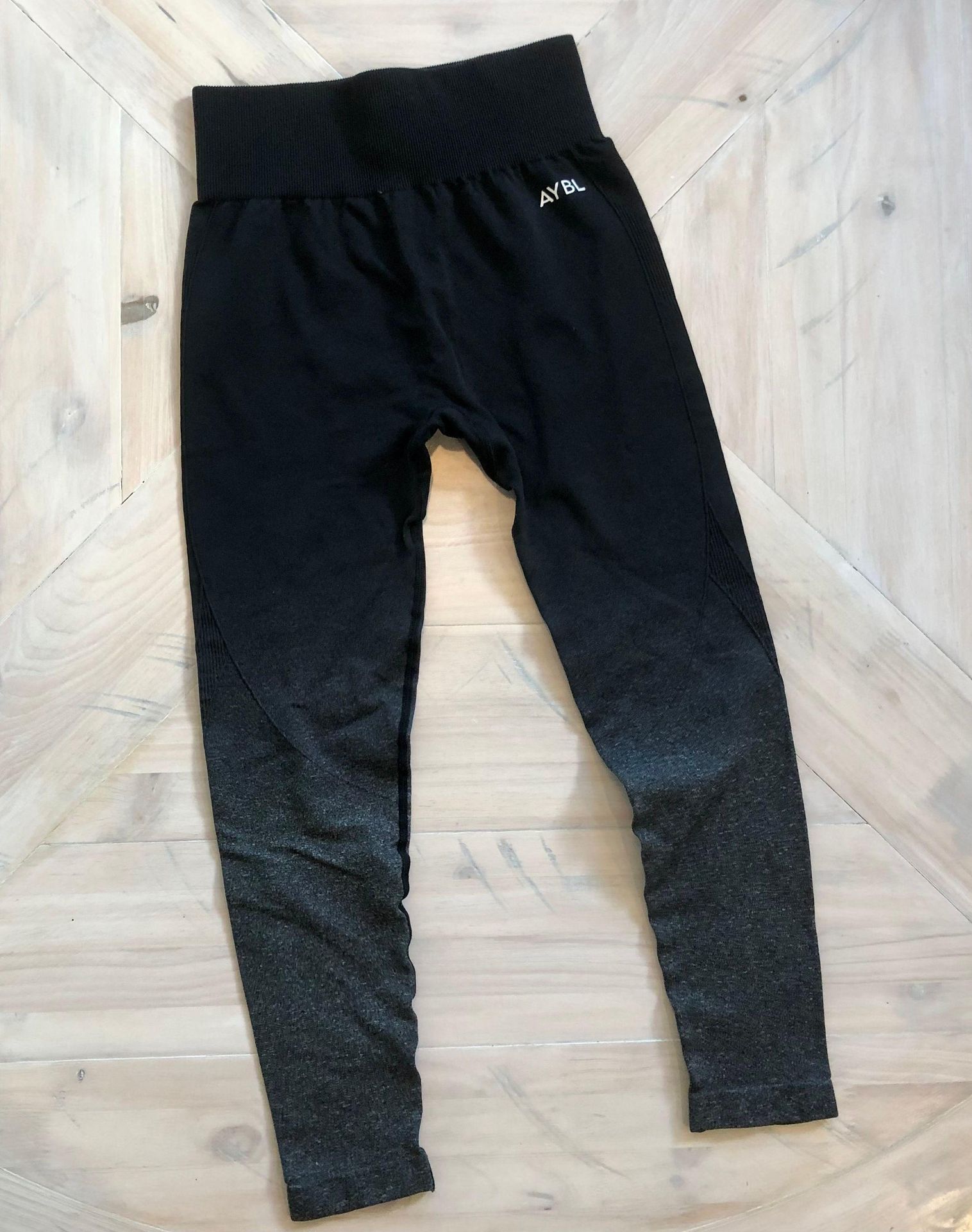 black pulse seamless leggings aybl｜TikTok Search