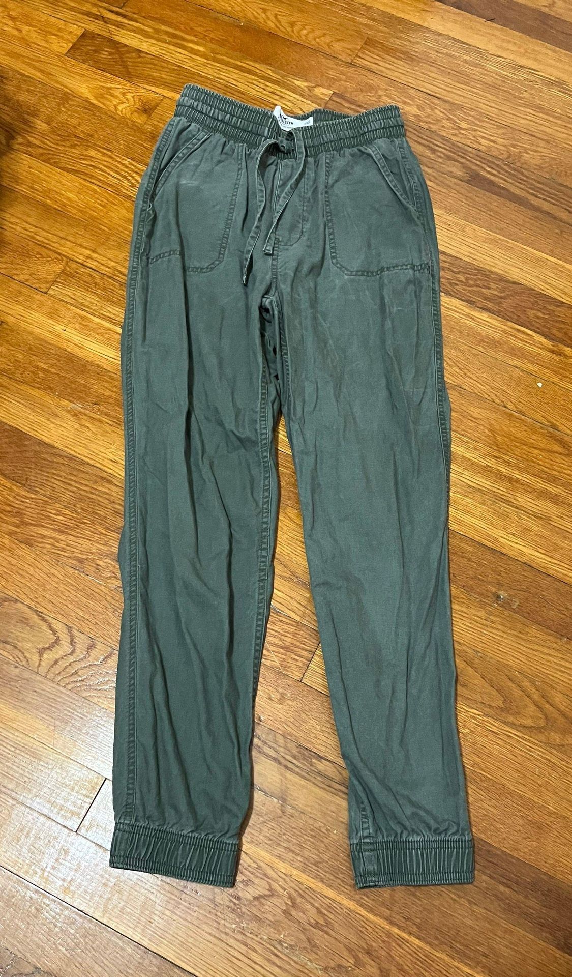 Hollister, Pants & Jumpsuits, Hollister Grey Jogger Sweatpants Xs