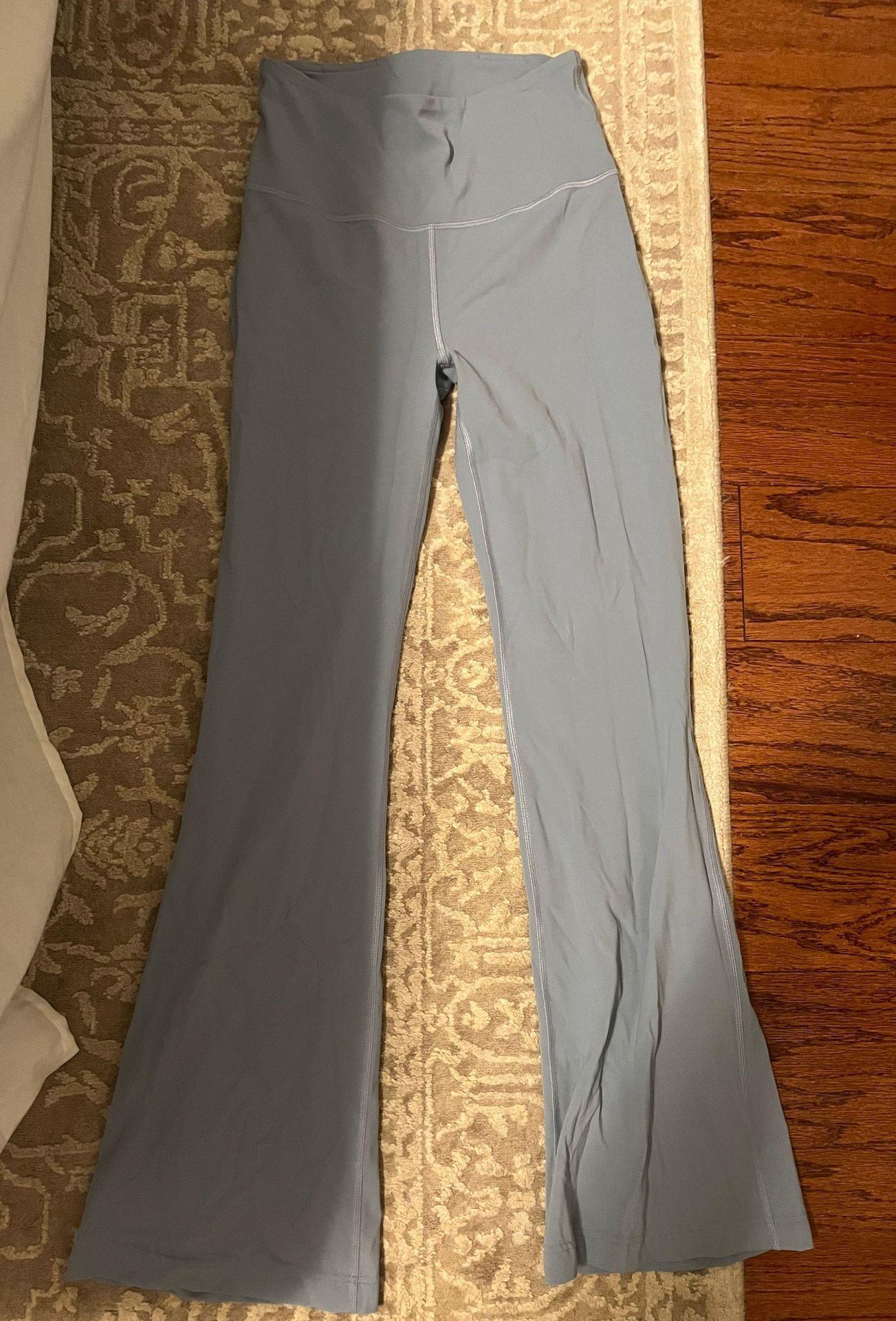 Lululemon Groove Pants Flare Super High-Rise Blue Size 6 - $45