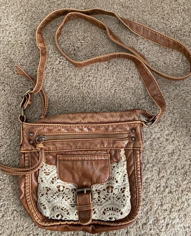 Gordmans Crossbody Small Purse Brown 7 65 Off Retail From Kelsey