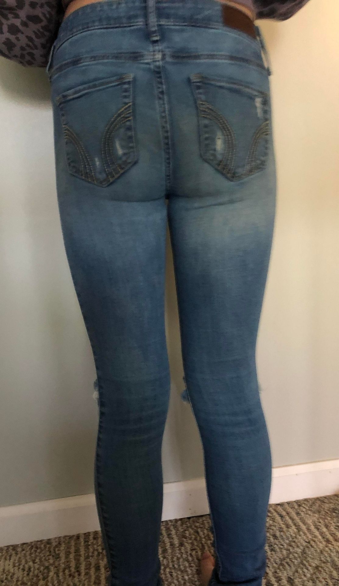 Tight hollister jeans sale
