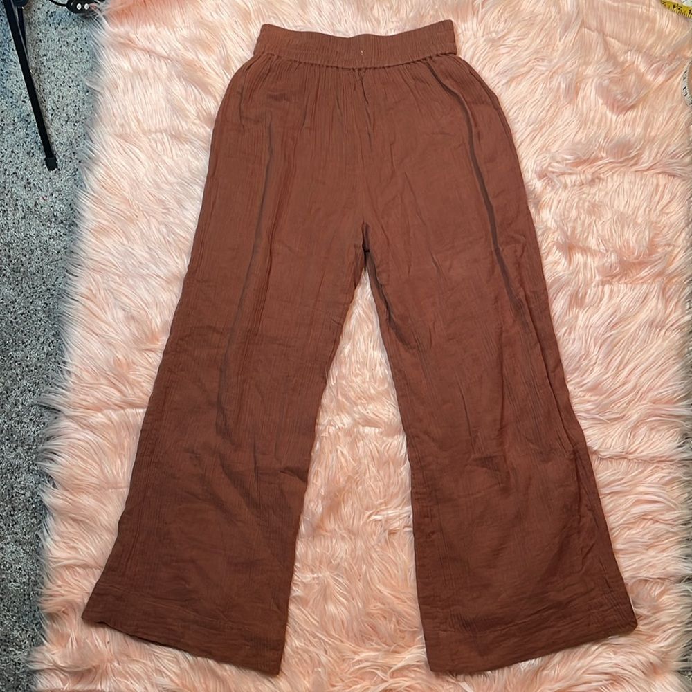 Abercrombie & Fitch Woman's High Rise Brown Flare Leg Pant Size Small - $30  - From Tara