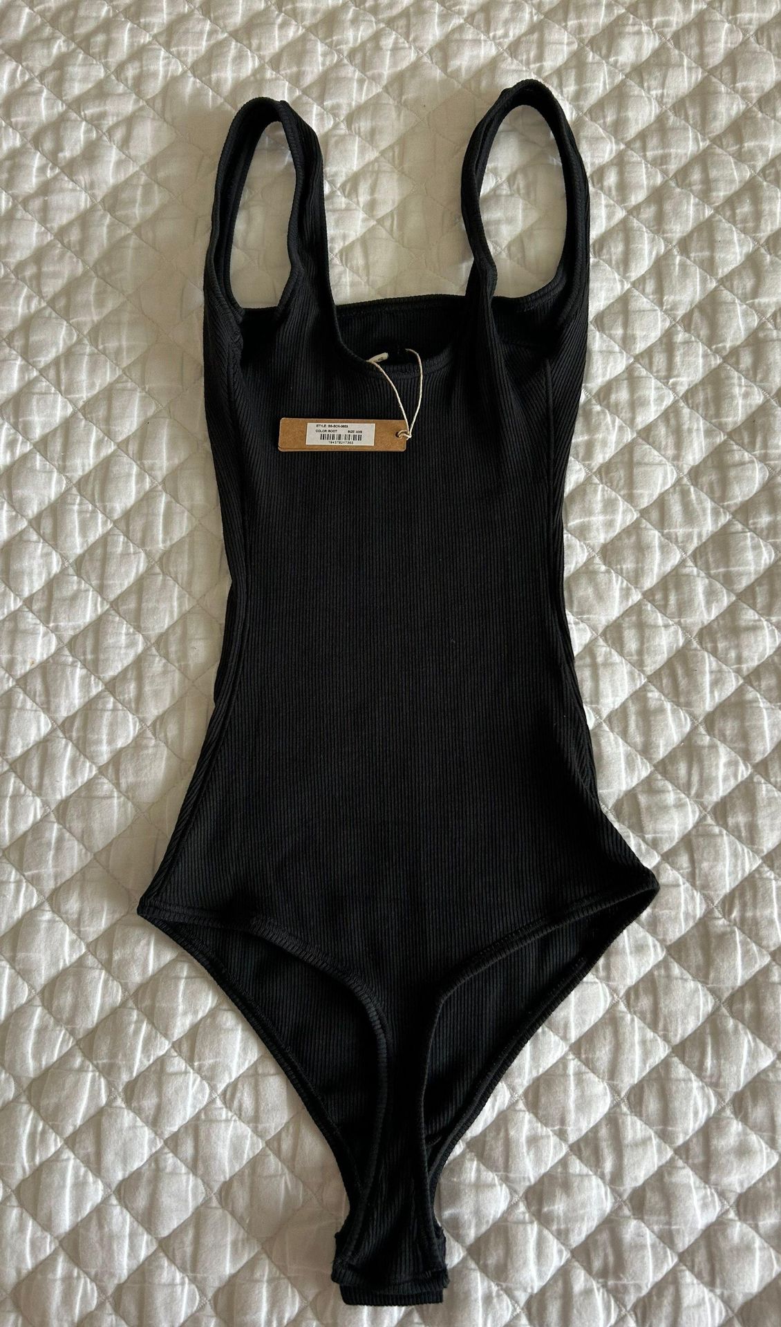 SKIMS FITS EVERYBODY HIGH NECK BODYSUIT IN COCOA XS