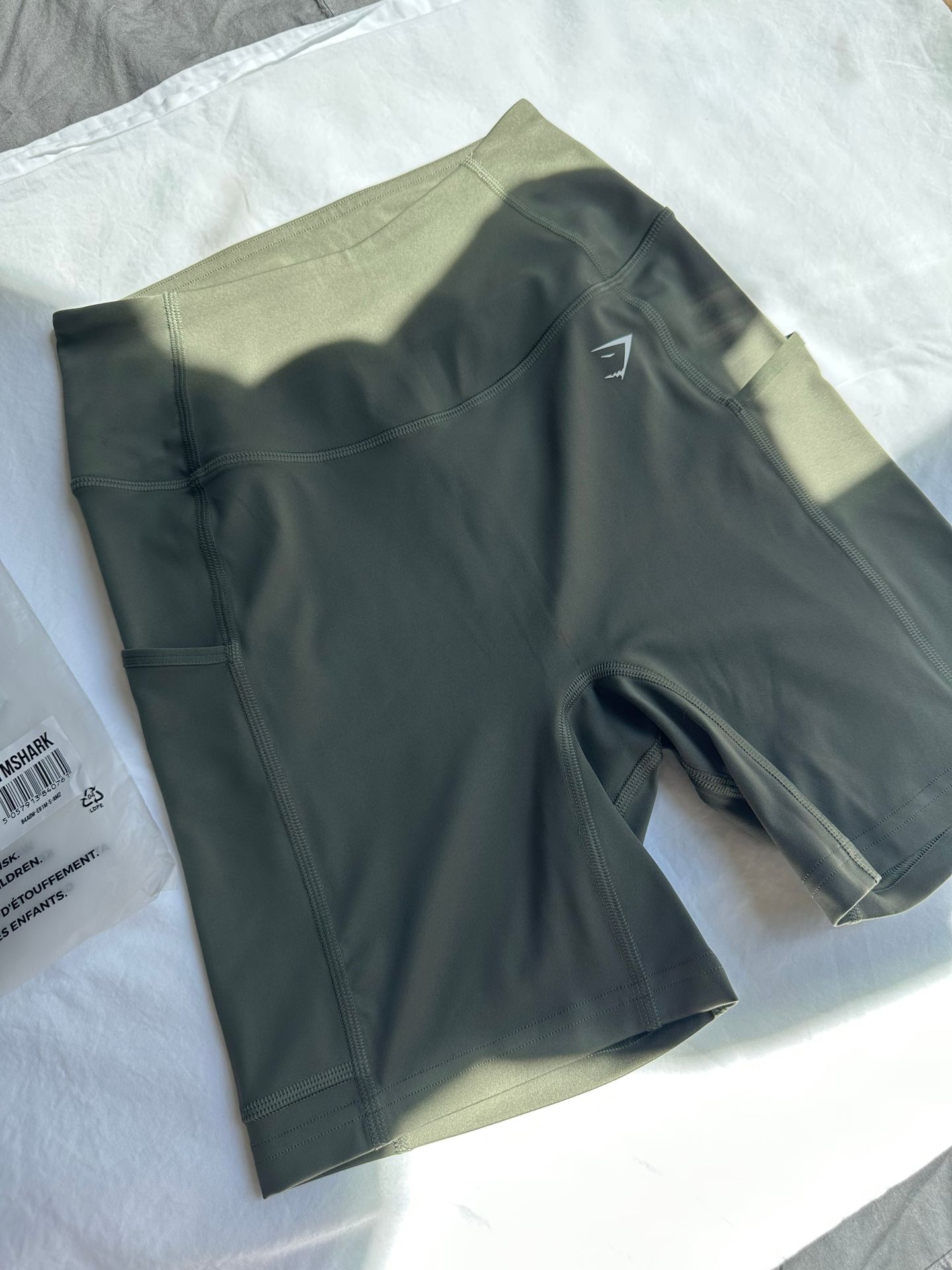 Gymshark POCKET SHORTS in Dusty Olive Sz Small ($40) Green - $28