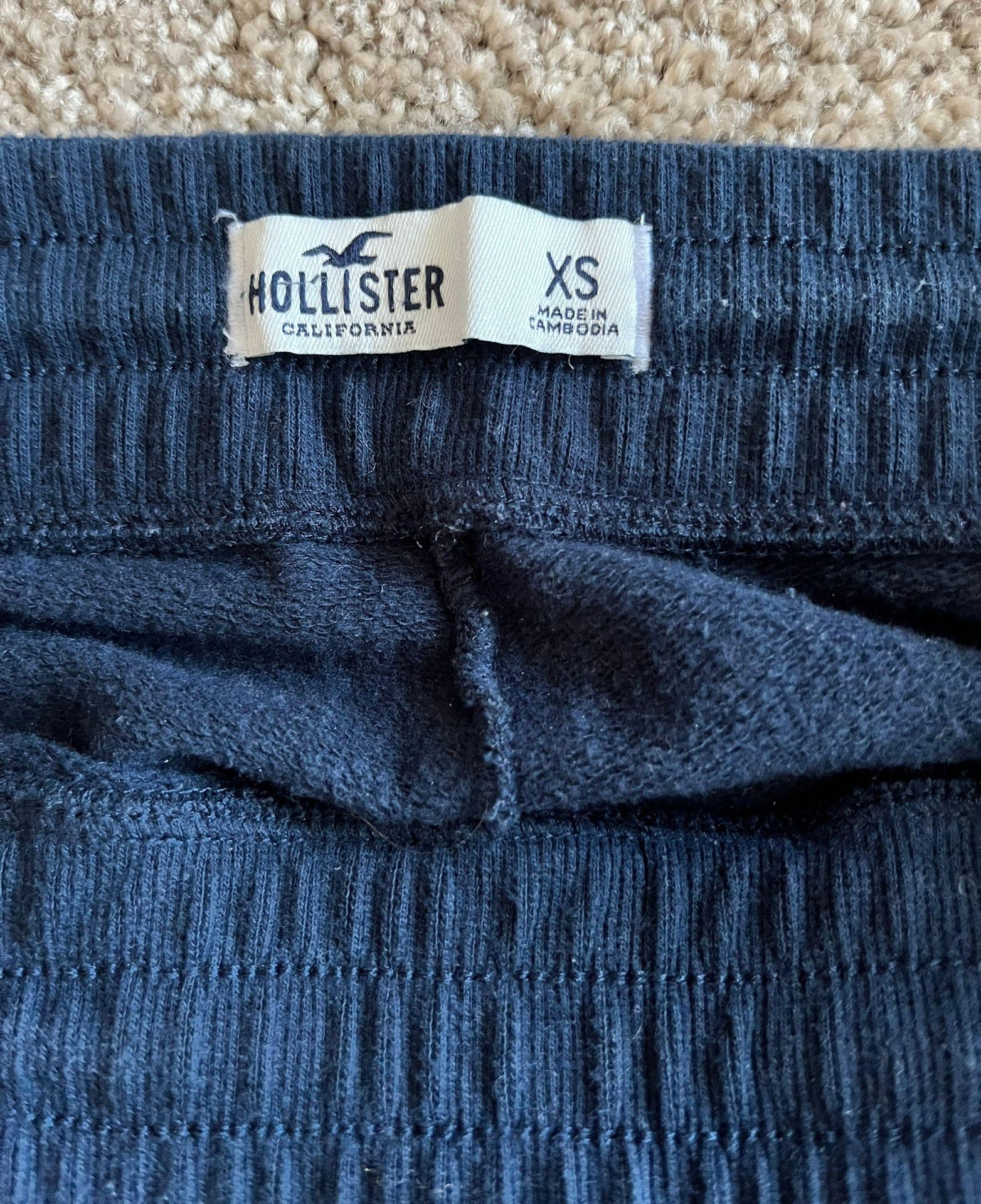 Hollister Sweatpants Blue Size XS - $10 (77% Off Retail) - From Liliana