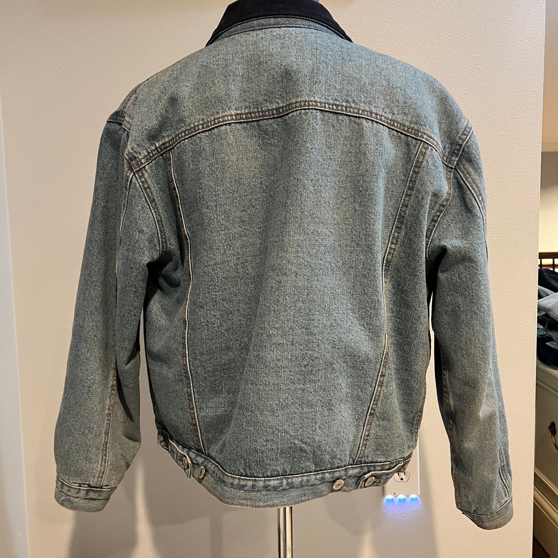 Brandy Melville Denim Jacket Blue Size M - $37 (38% Off Retail