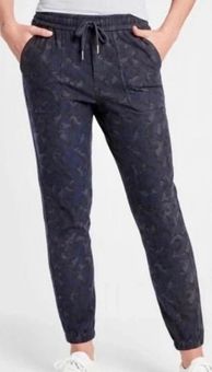 Athleta Blue Camo Farallon Jogger Pants Size 0 - $32 - From Madelyn