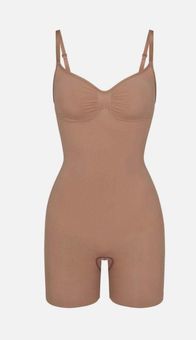 SKIMS: Beige Seamless Sculpt Mid Thigh Bodysuit