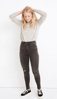 Curvy High Rise Skinny Jeans in Black