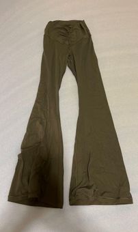 Arie Flare Leggings Green Size M - $25 (53% Off Retail) - From taylor