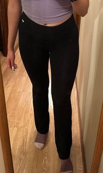 Victoria's Secret PINK Black Yoga Pants - $18 (60% Off Retail) - From  Danielle