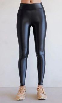 Carbon 38 NWT Leggings in Takara Shine black women's size large - $61 New  With Tags - From Spencer