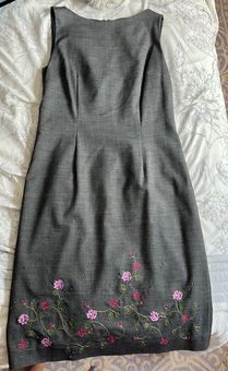 BCBGMAXAZRIA Vintage BCBG Dress With Embroidery Gray Size 6 19