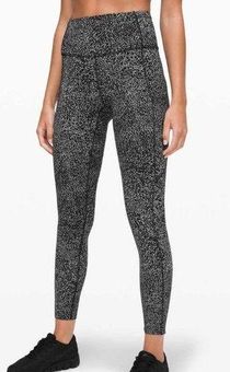 Lululemon Fast and Free Tight II 25 *Non-Reflective Nulux in