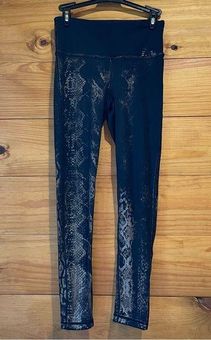 Mono B Black Snakeskin 7/8 High Rise Activewear Leggings Small - $19 - From  Whitney