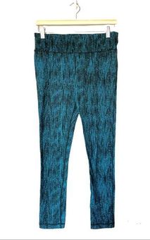 Kirkland Signature Kirkland Leggings Blue Teal Pattern 3/4 Length