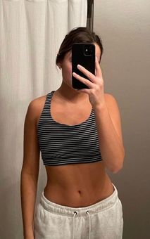 Lululemon Sports Bra 8 Black - $14 (75% Off Retail) - From Gabs