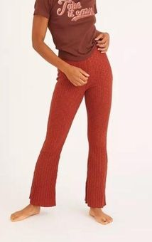 UO Rosie High-Waisted Ribbed Flare Pant