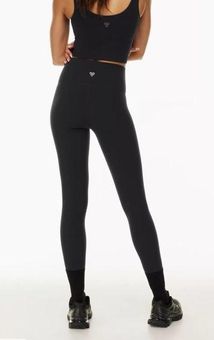 TNABUTTER™ ATMOSPHERE HI-RISE LEGGING