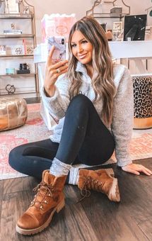 universal thread danica boots