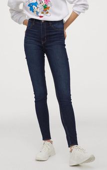 High Waisted Jeans in Dark Blue